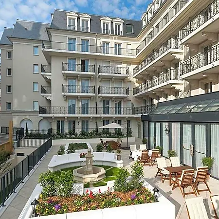Aparthotel Medicis