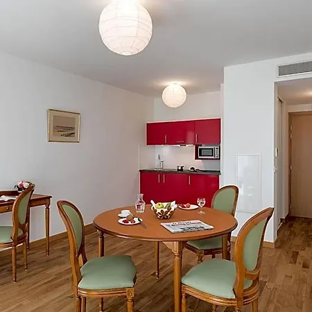 Medicis 4* Puteaux