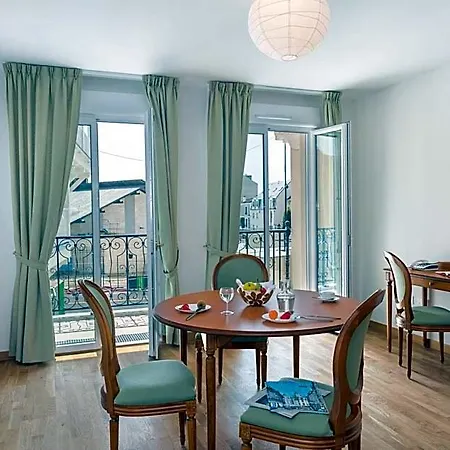 Medicis Aparthotel Puteaux