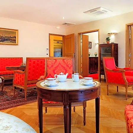 Aparthotel Medicis
