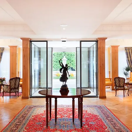 Medicis 4* Puteaux