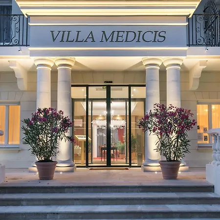 Medicis 4* Puteaux