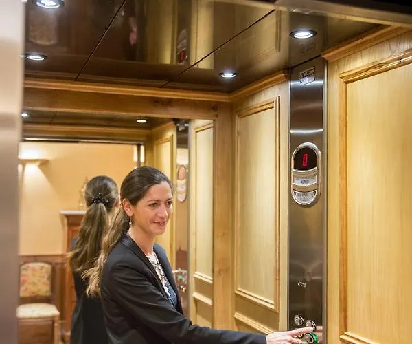 Appart hôtel Médicis 4*